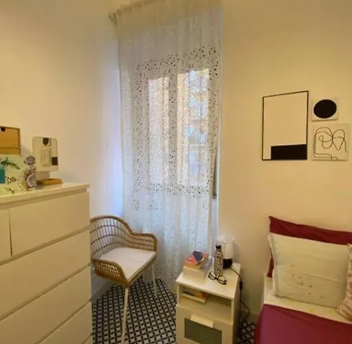 Spring Apartment Rom